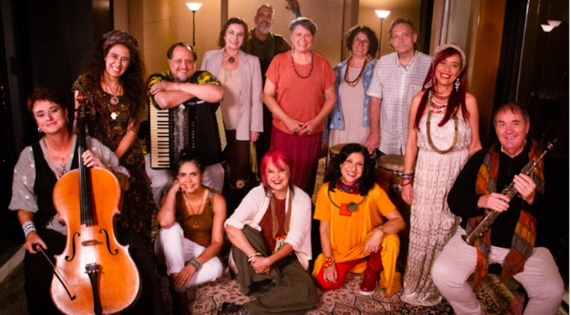 Mawaca celebra 30 anos com o show Rastros dos Cantos no Sesc 24 de Maio