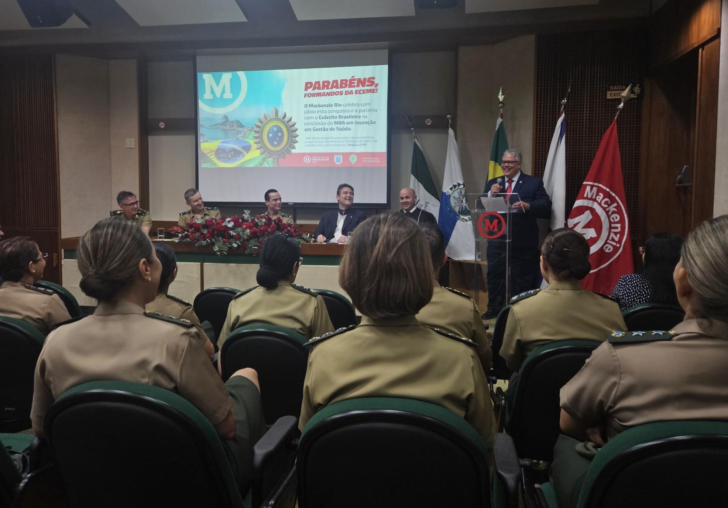 Faculdade Mackenzie Rio forma primeira turma de MBA em Inovação e Gestão de Saúde com alunos do Exército Brasileiro