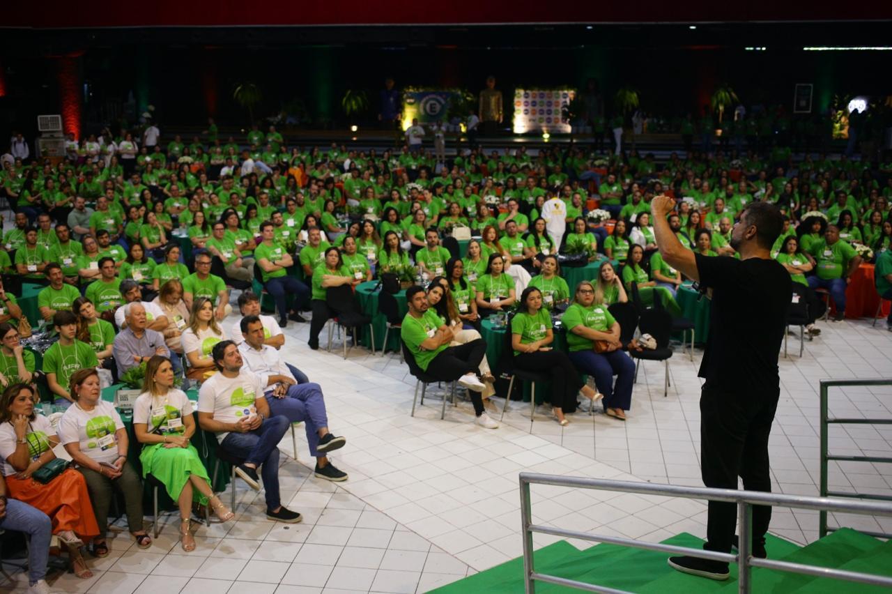 Grau Educacional celebra 15 anos em convenção e apresenta perspectivas para 2026
