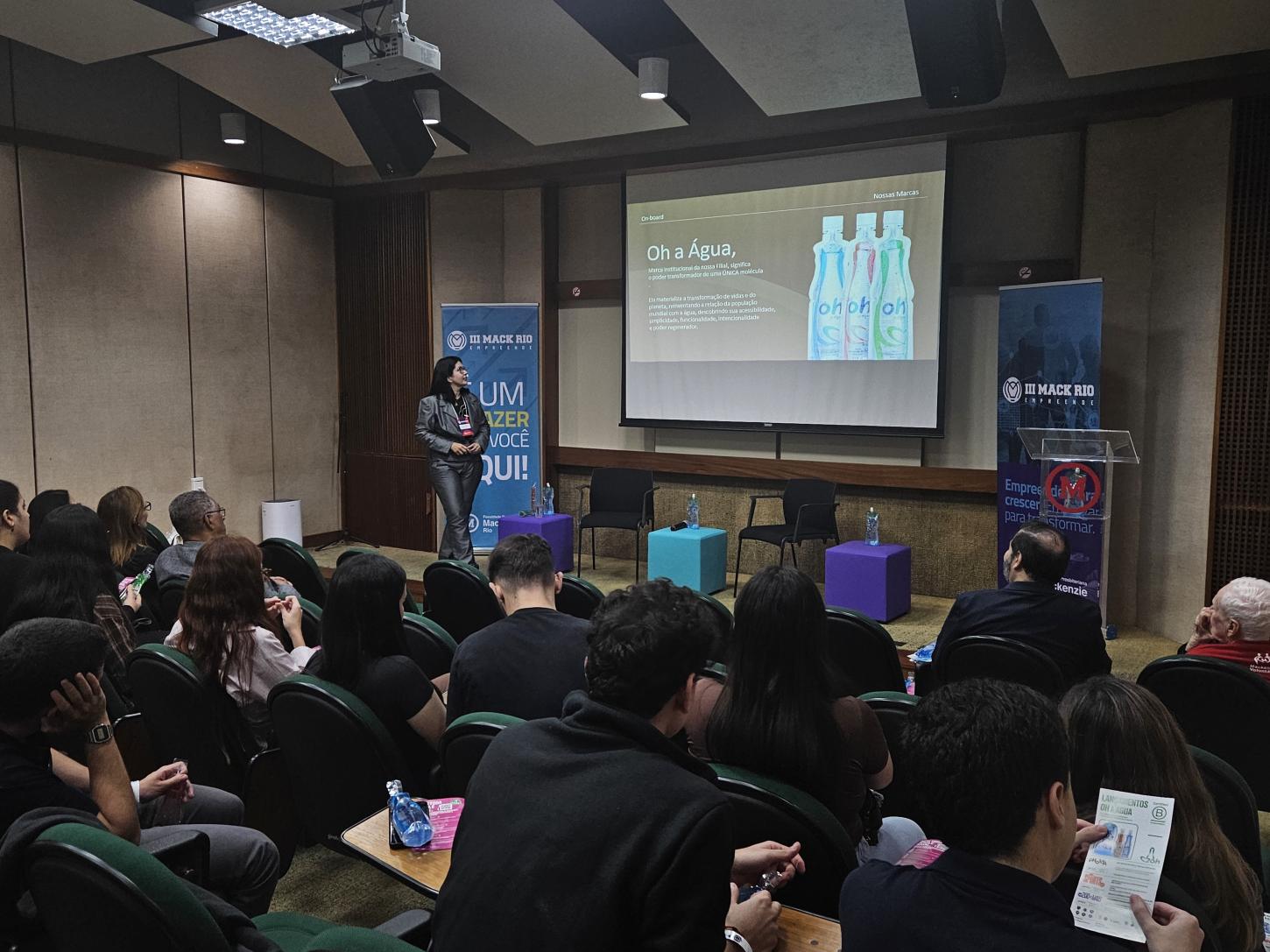 Hard skills e soft skills: competências-chave desde a formação universitária até o  mercado de trabalho