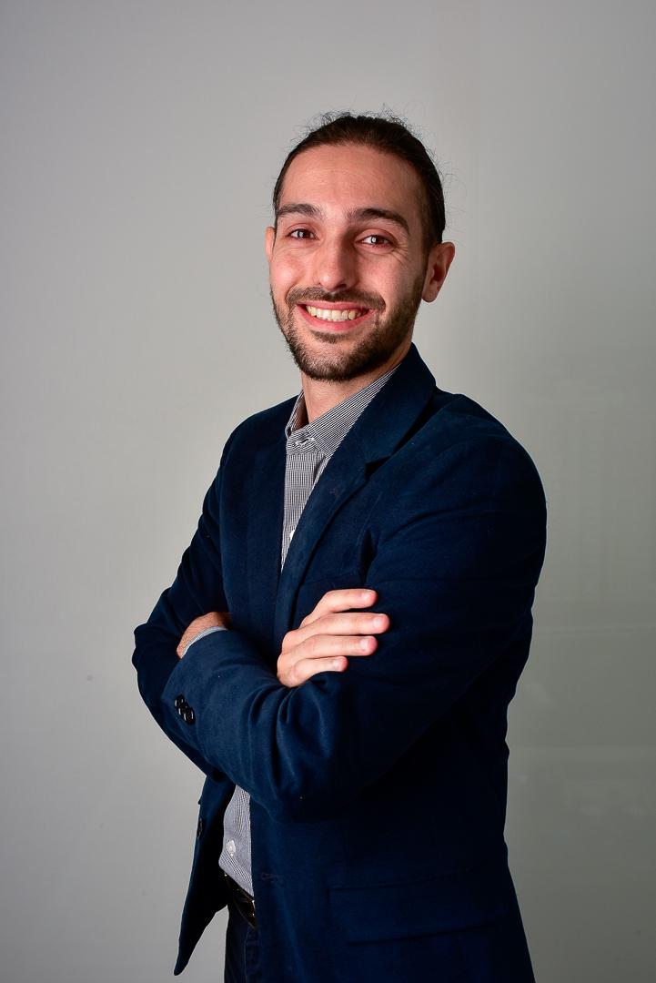 StoneX projeta superávit global de 10 milhões de sacas de café em 2026, mas alerta para volatilidade