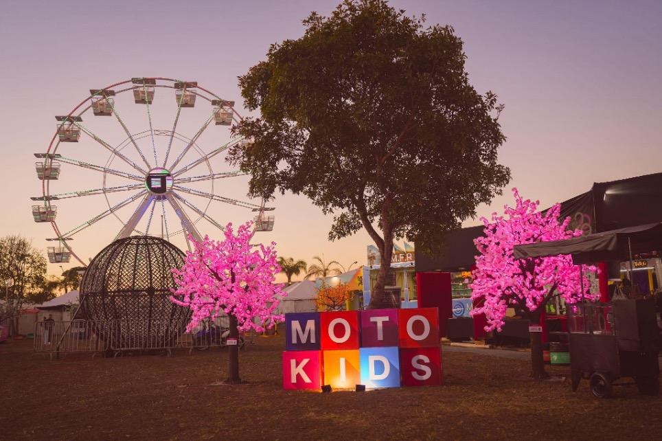 Diversão para toda a família: Capital Moto Week terá parque de diversão, atrações infantis, tirolesa e Globo da Morte