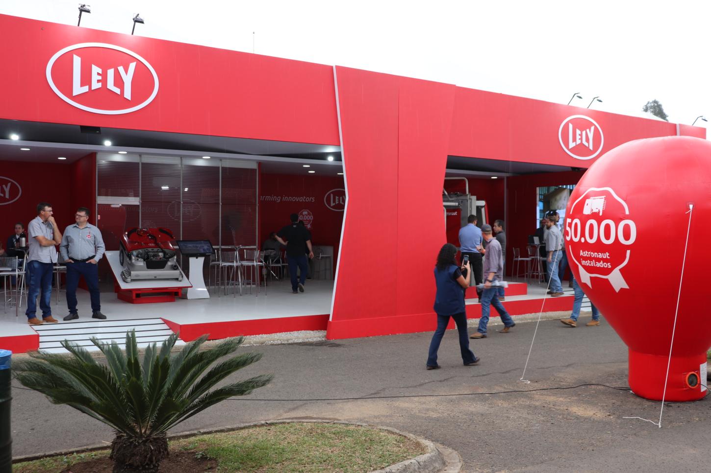 No Agroleite, Lely mostra como automação libera tempo para a gestão da fazenda