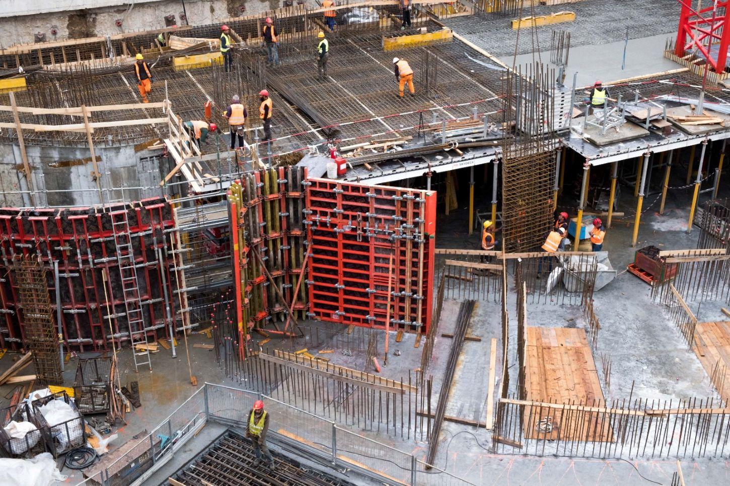 Itajaí recebe primeira turma do Profissão Construir com curso gratuito para formação de profissionais da construção civil