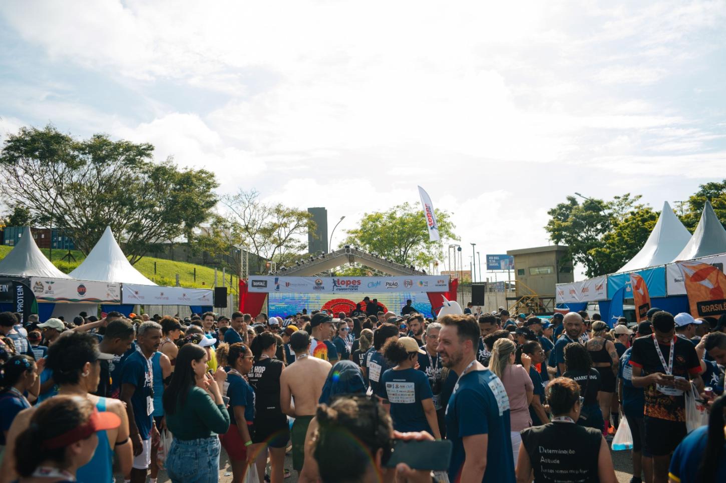 Meia Maratona Cidade de Guarulhos reúne corredores no Bosque Maia