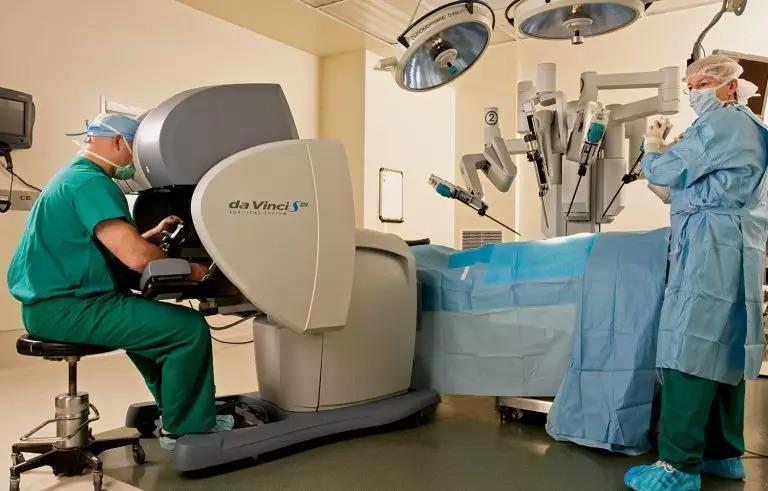 Primeira cirurgia robótica do Mater Dei Goiânia será para tratamento de endometriose